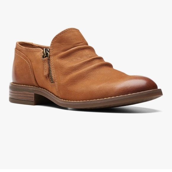 Clarks Shoes - Womens CLARK's Camzin Pace Oxford Leather Shoes 9.5 Wide